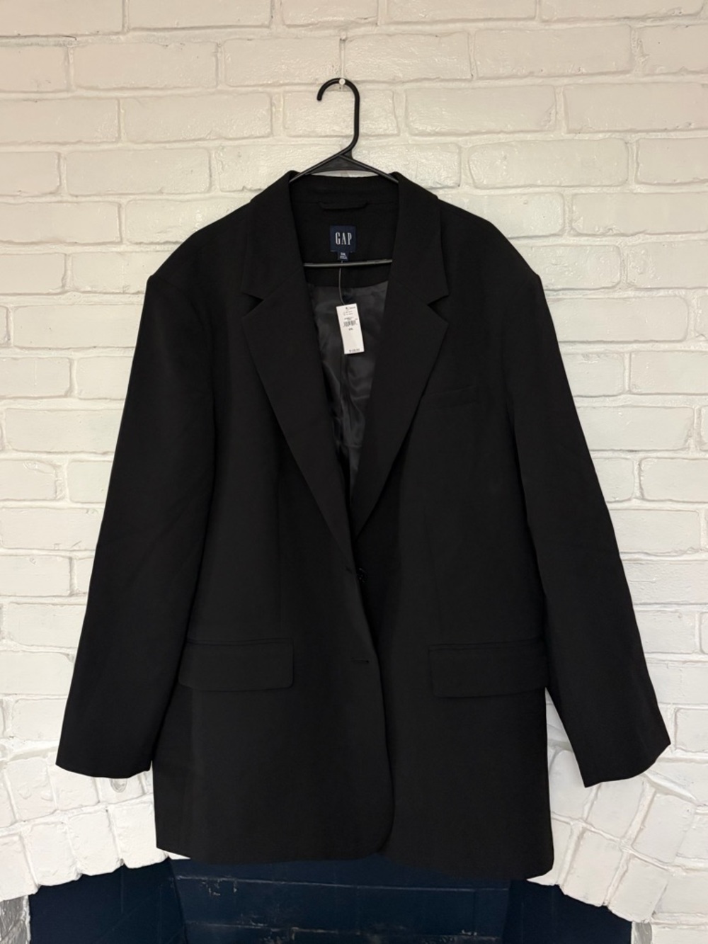 Men’s gap suit jacket brand new with tags black size xxl